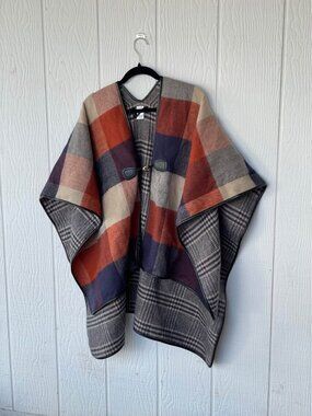 Liz Claibourne Reversible Plaid Poncho Wrap